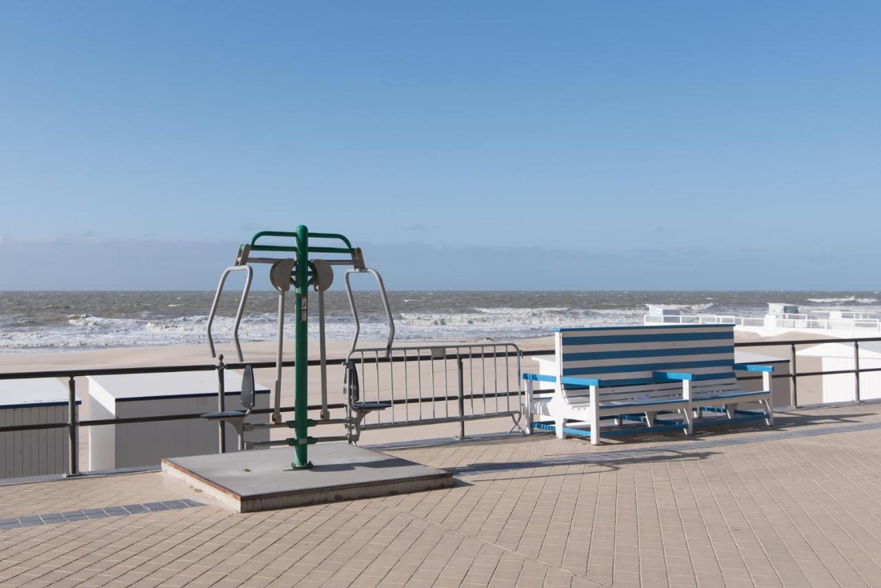 Caravan Aan Zee Arnani Миделкерке Екстериор снимка