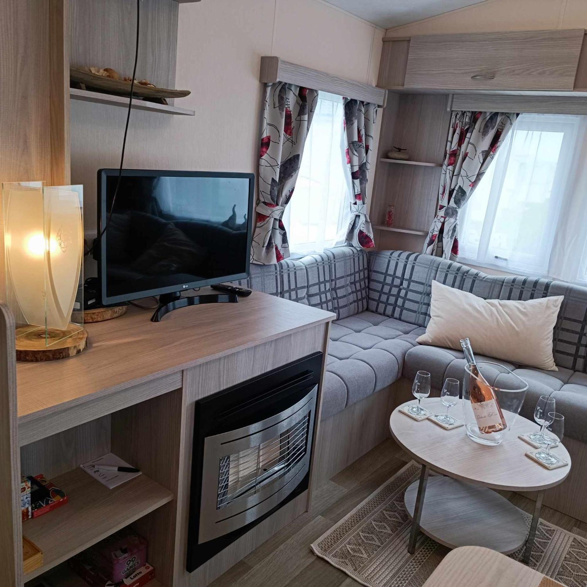 Caravan Aan Zee Arnani Миделкерке Екстериор снимка