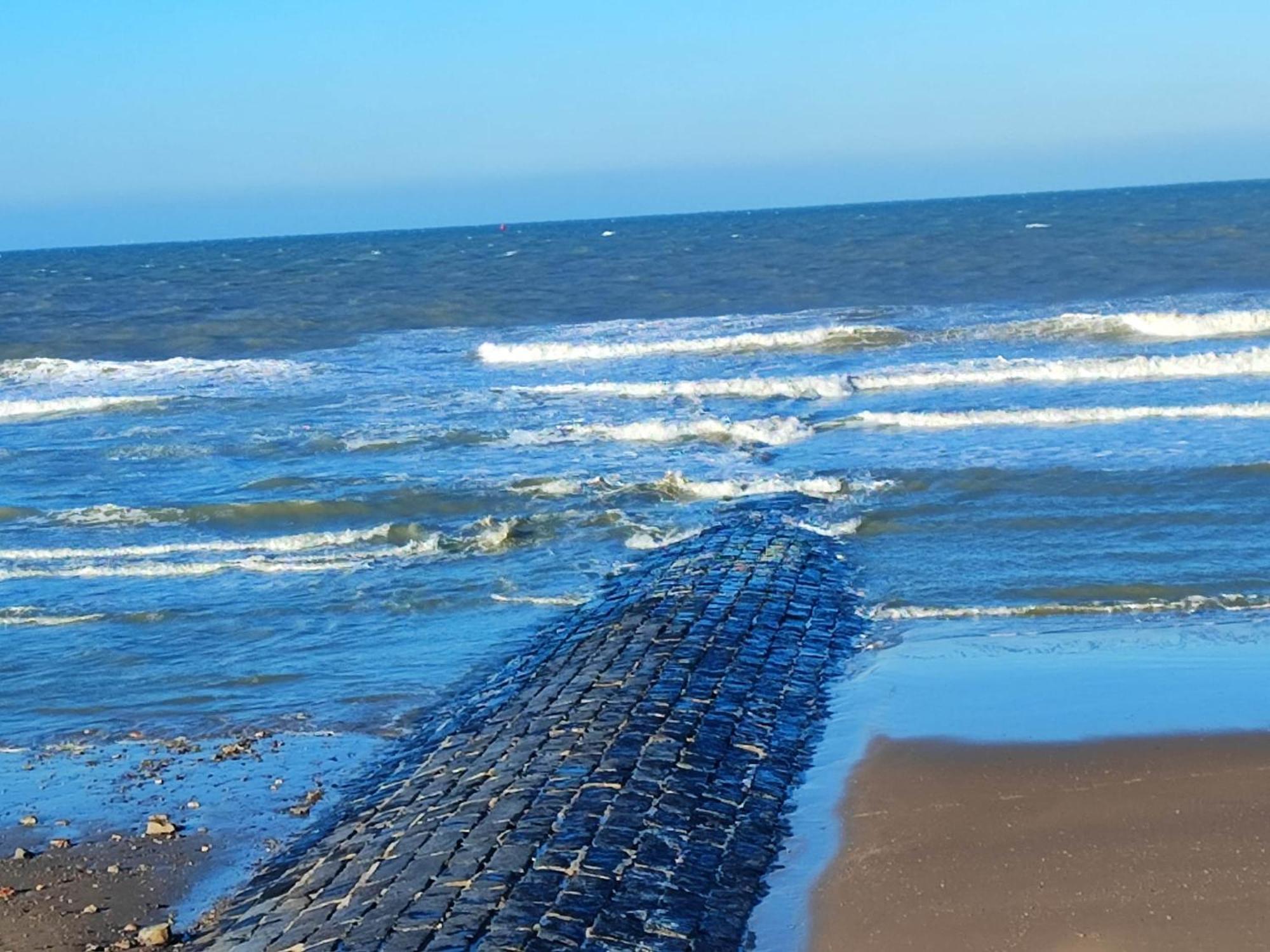 Caravan Aan Zee Arnani Миделкерке Екстериор снимка